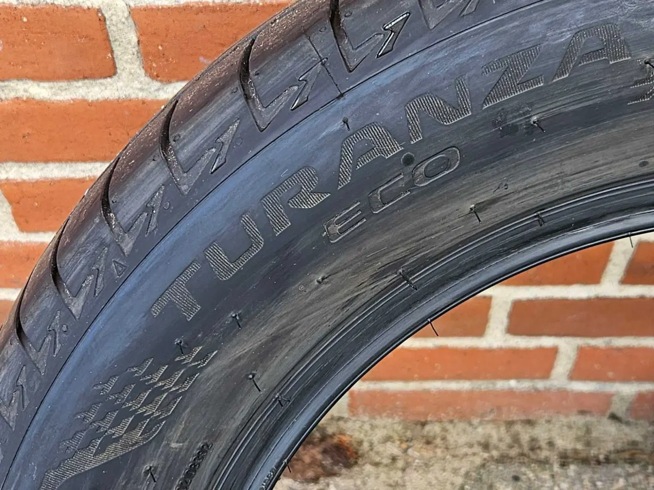 Billede 1 - Dæk fra ny bil