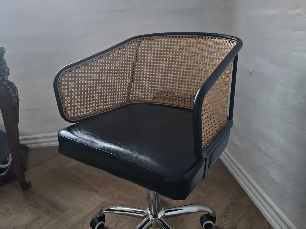 Billede 3 - Super fin og ubrugt kontorstol