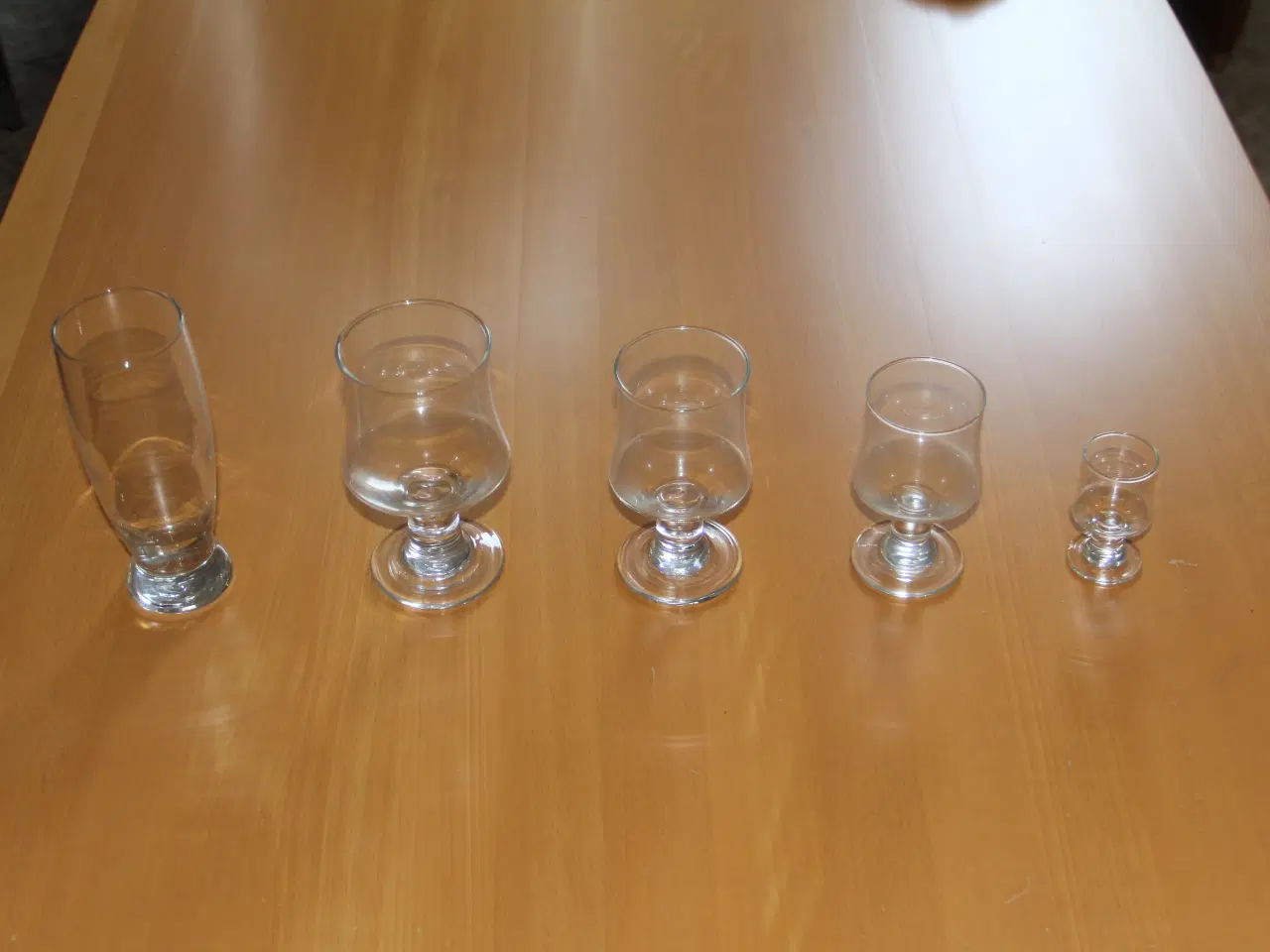 Billede 2 - Spisestel 12 personer m. Glas til 12 personer