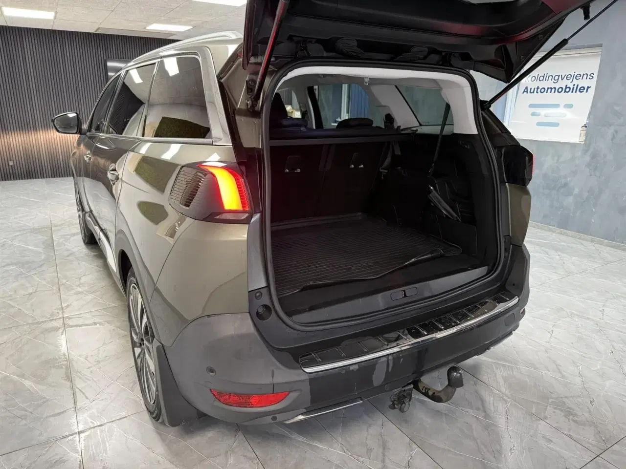 Billede 5 - Peugeot 5008 1,5 BlueHDi Edition 210 EAT8 130HK 5d 8g Aut.