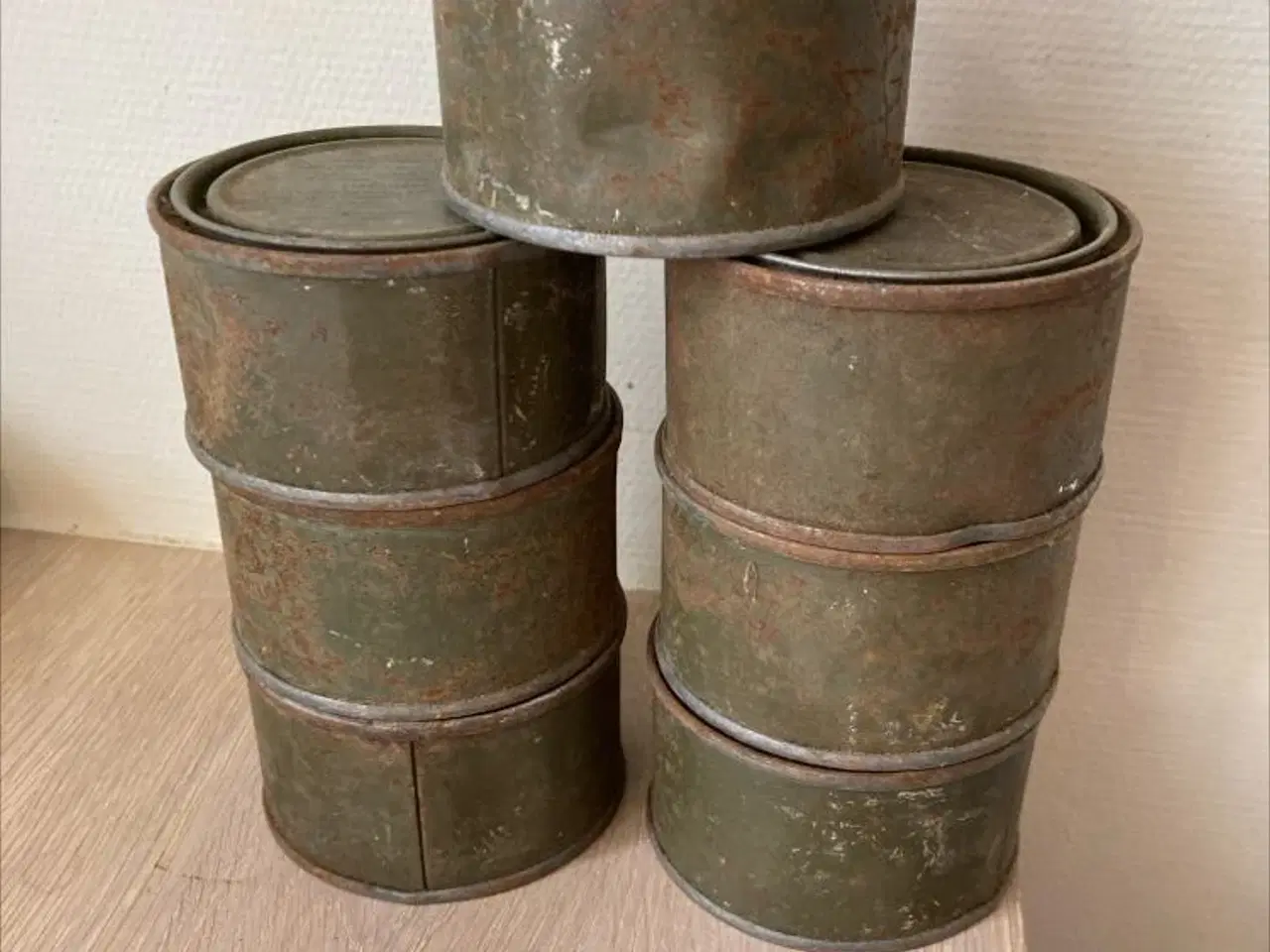 Billede 1 - brændstofdåse til feltrationer 