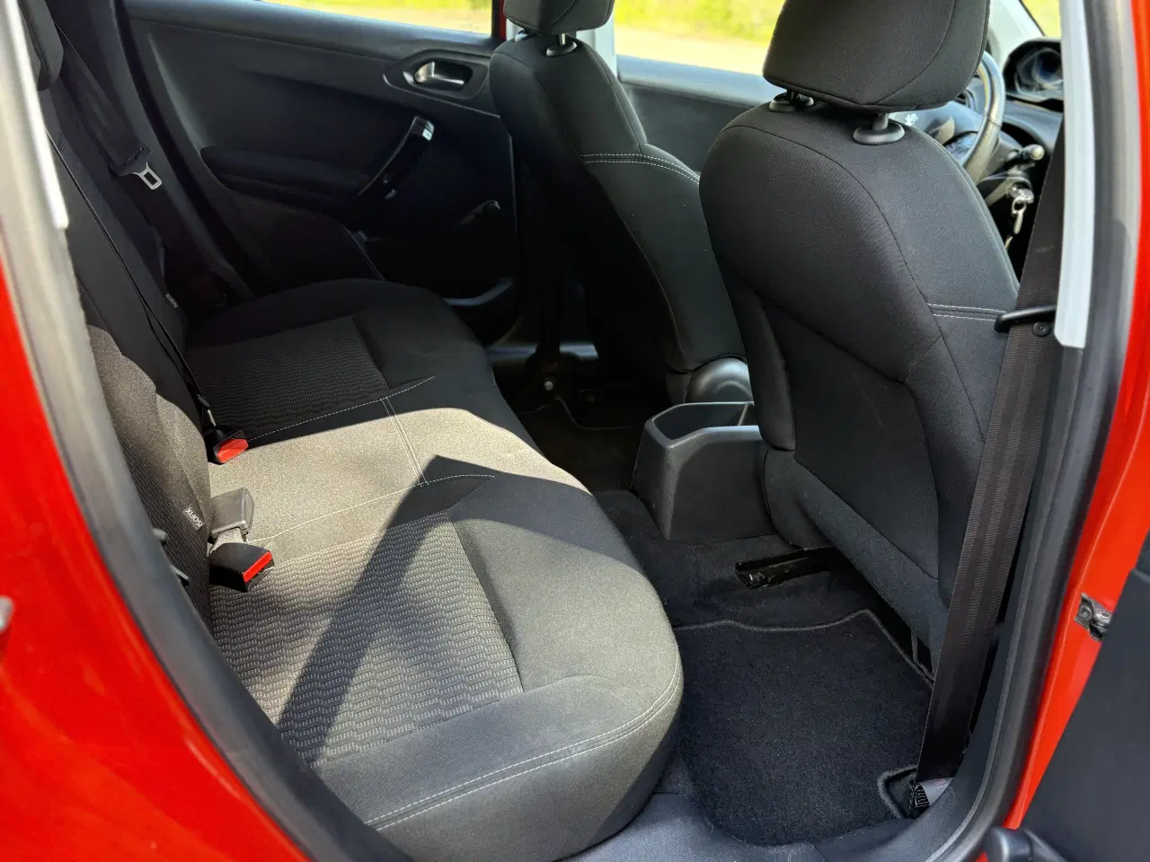 Billede 6 - Peugeot 208 1,6 BlueHDI 100HK 5D med partikelfilte