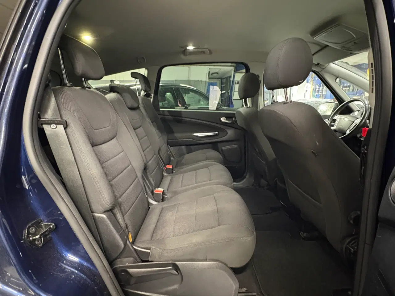 Billede 10 - Pæn 7 Personers familiebil