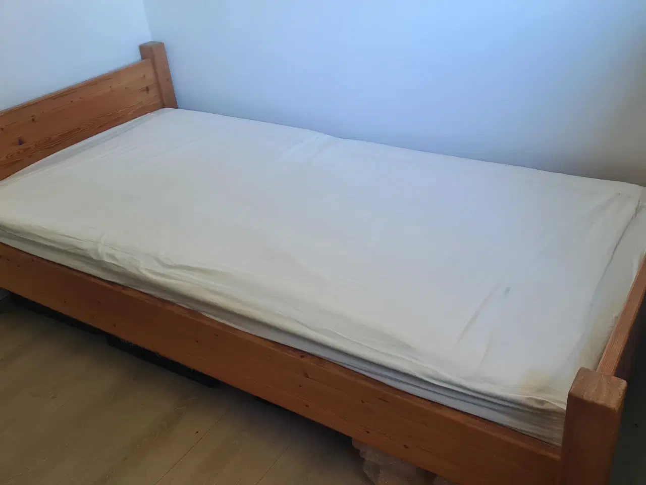 Billede 1 - Ungkarleseng