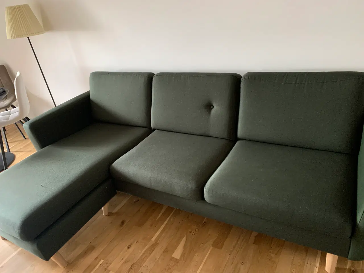 Billede 2 - Grøn sofa med chaiselong