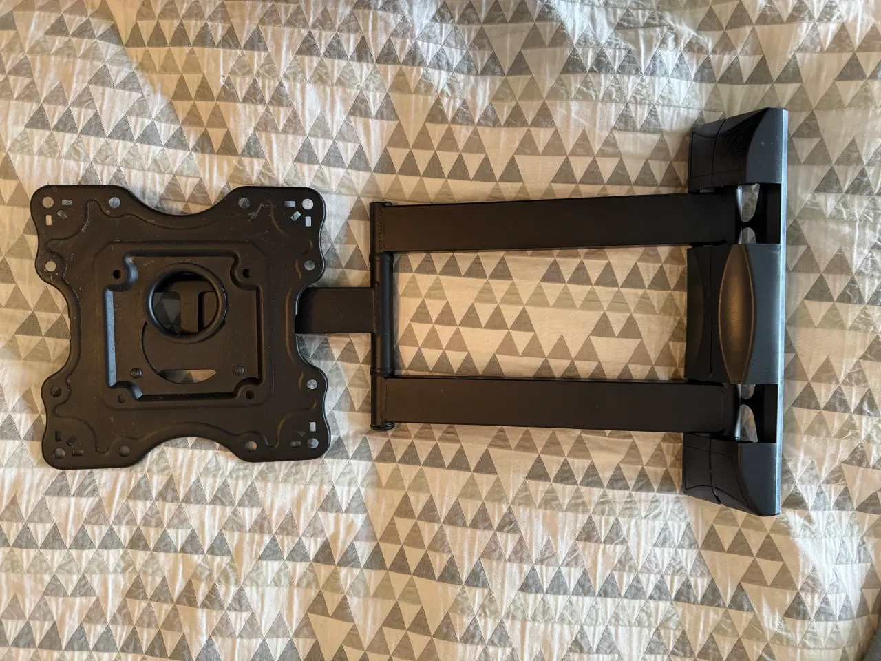 Billede 2 - Universal TV vægbeslag sort metal-  justerbar arm