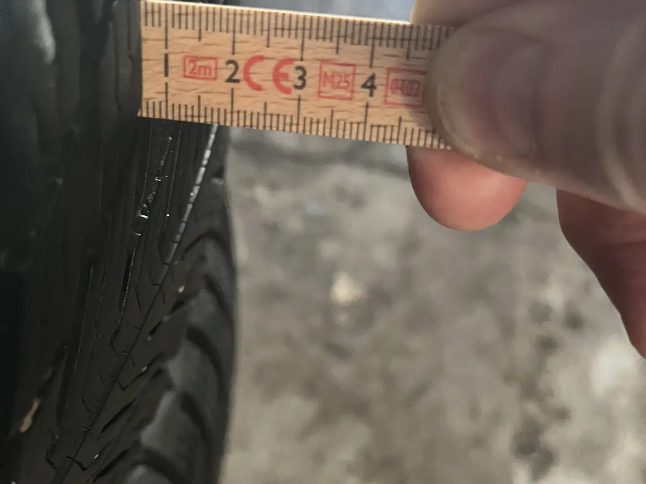 Billede 2 - Flotte RAV4 vinterdæk med alu-fælg