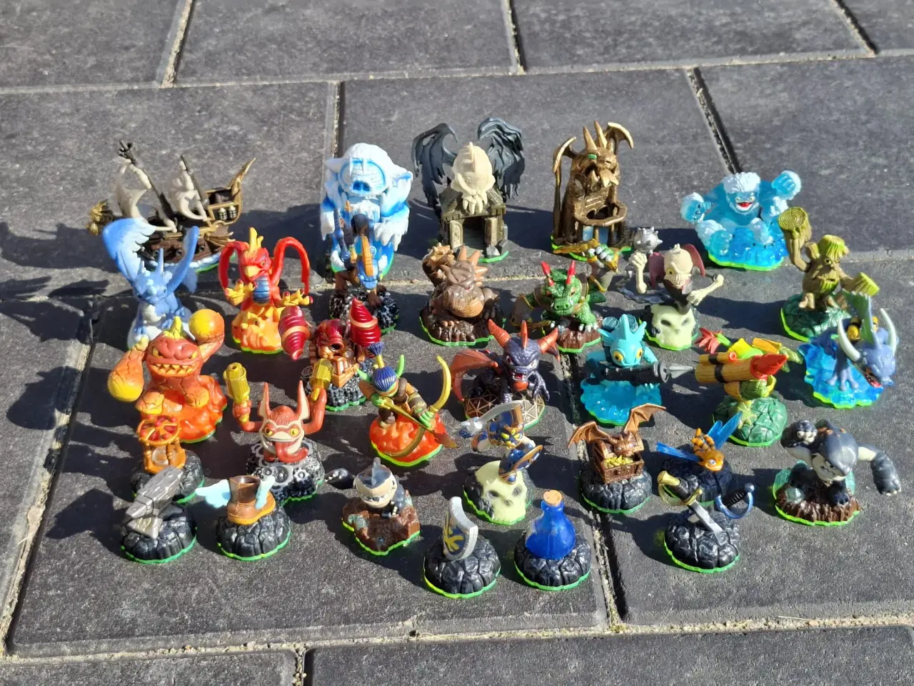 Billede 6 - Xbox 360 spil og Skylanders figurer