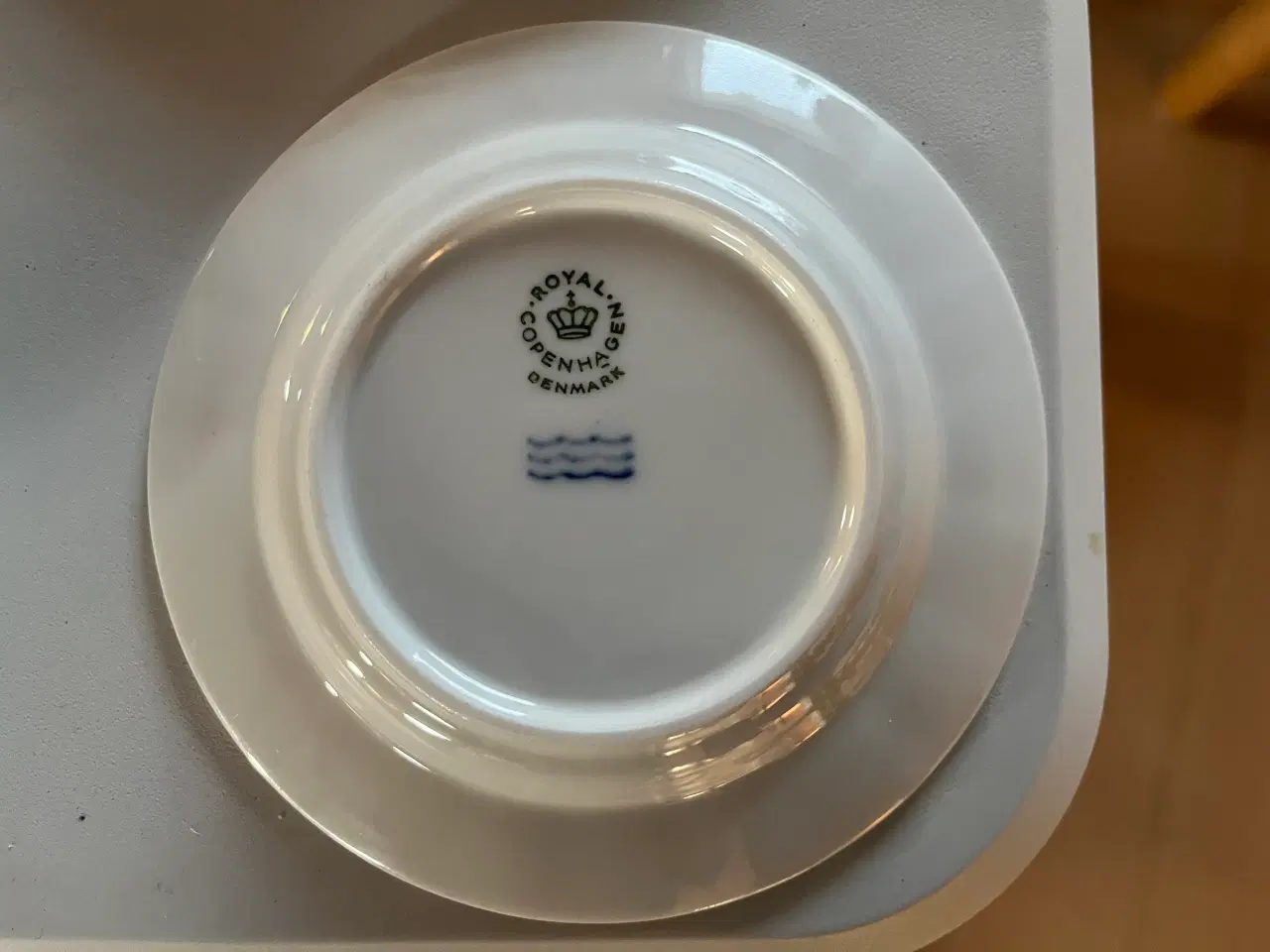 Billede 2 - Små juleplatter fra Royal Copenhagen.