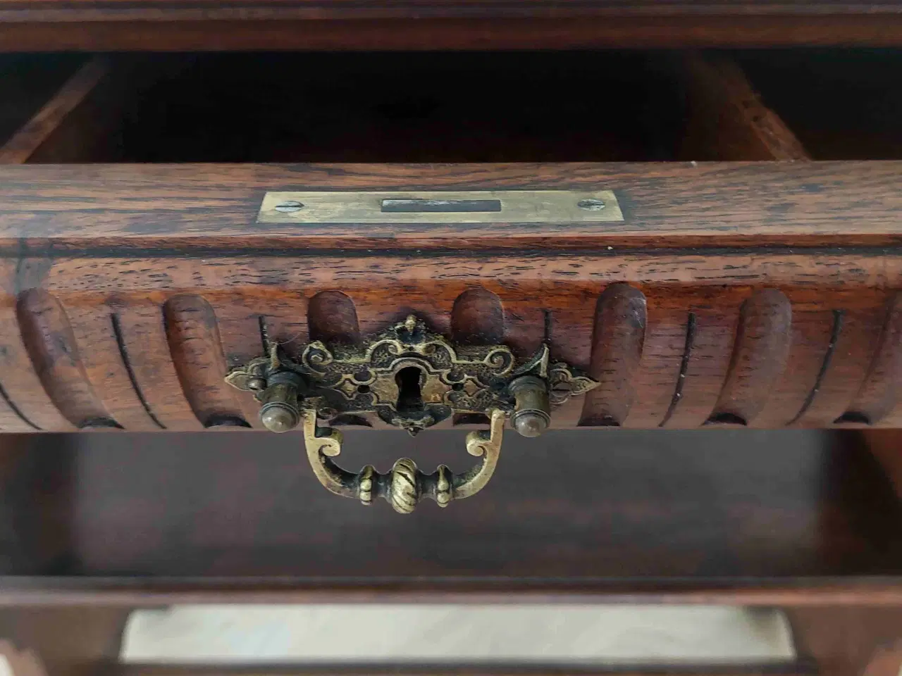 Billede 3 - Sybord, ca. anno 1880