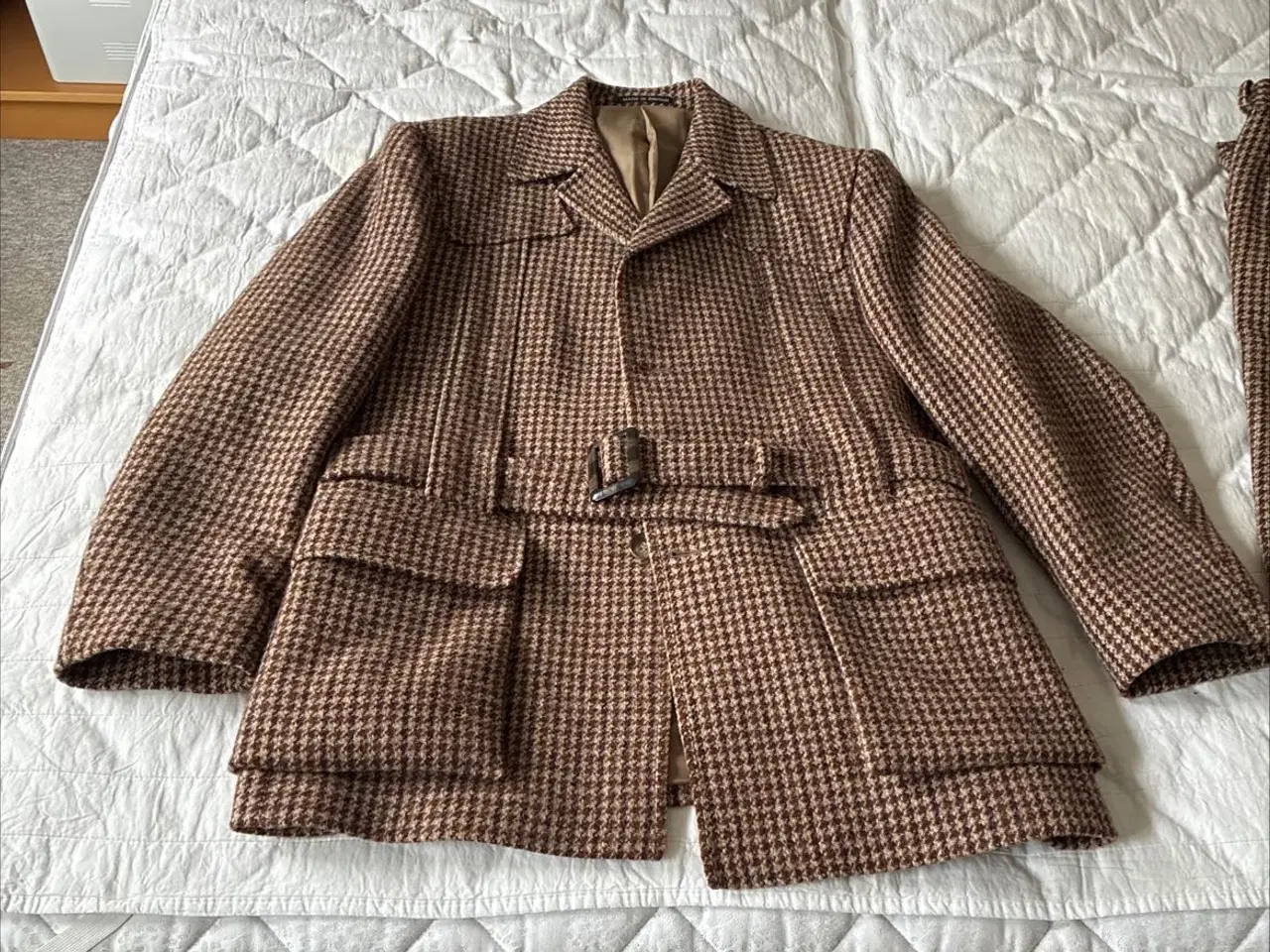 Billede 1 - Harristweedjakke med flusfors