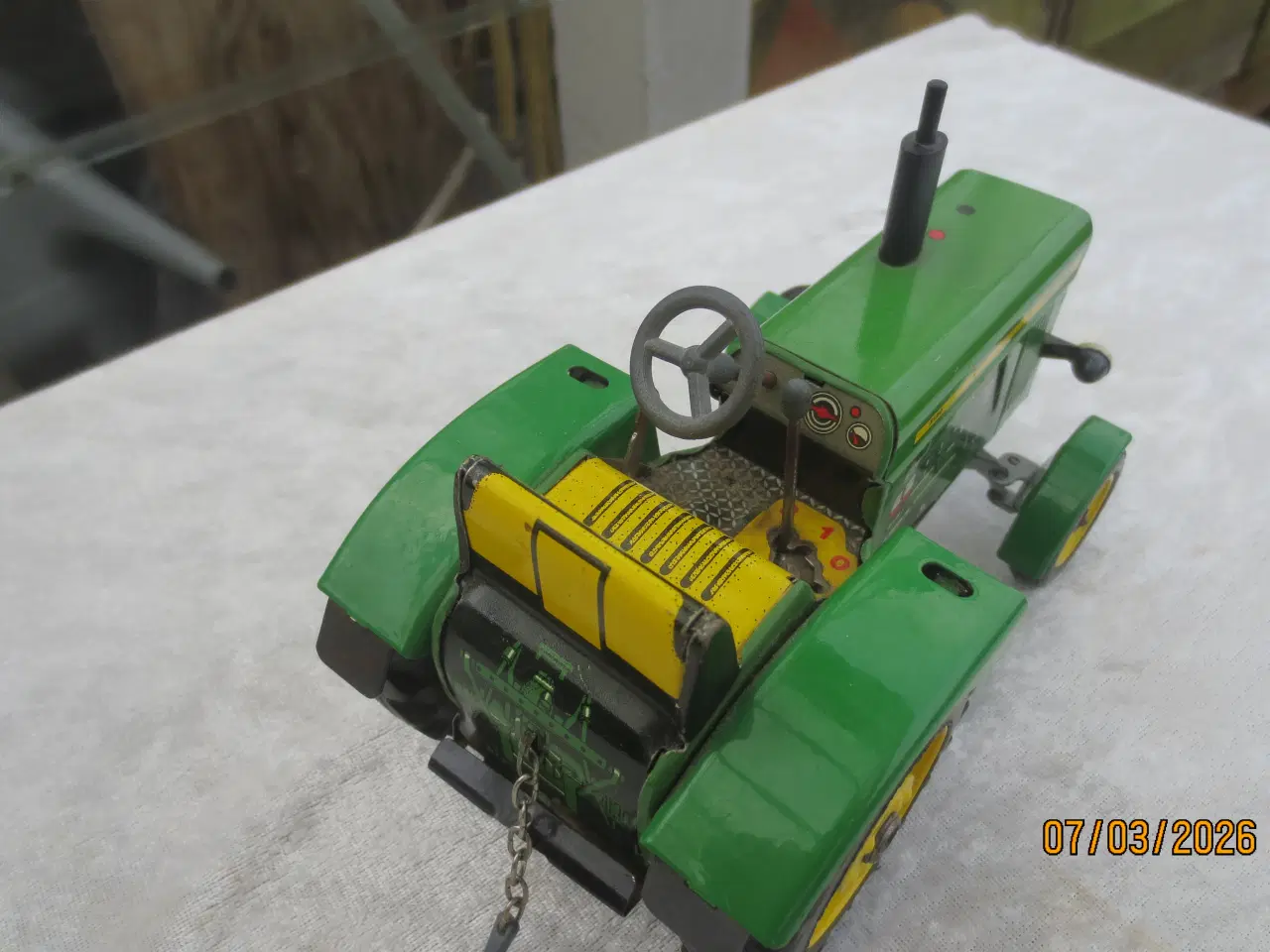 Billede 2 - 1 stk Retro Model Traktor John Deere 3120 