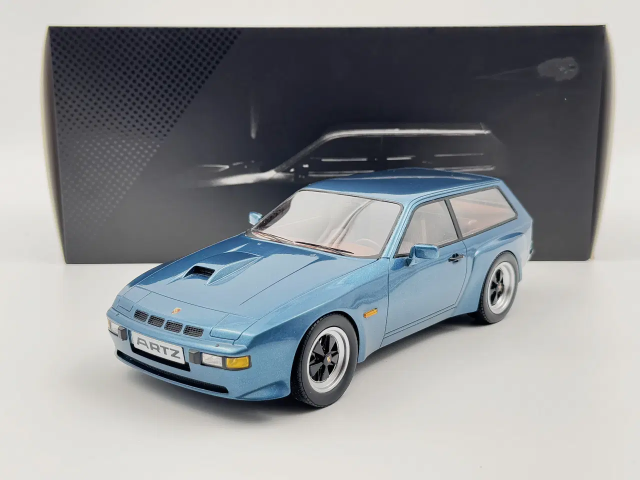 Billede 8 - 1981 Porsche 924Turbo Kombi by ARTZ - 1:18