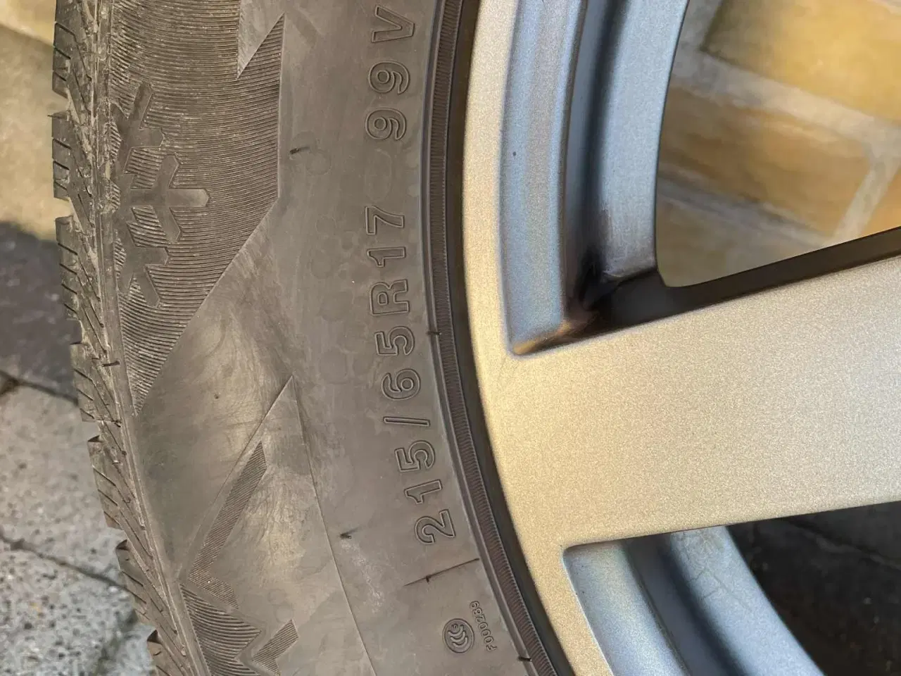 Billede 2 - EVO Brio Silver 7x17 5x108 ET48 Ø67,1 + vinterdæk