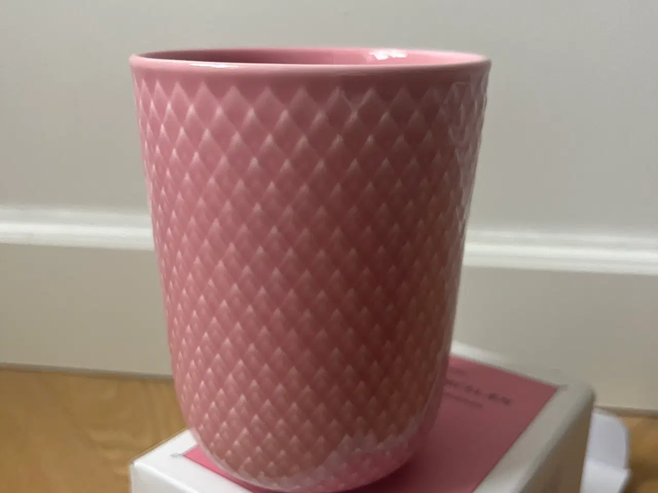 Billede 3 - Lyngby porcelæn lyserød kop