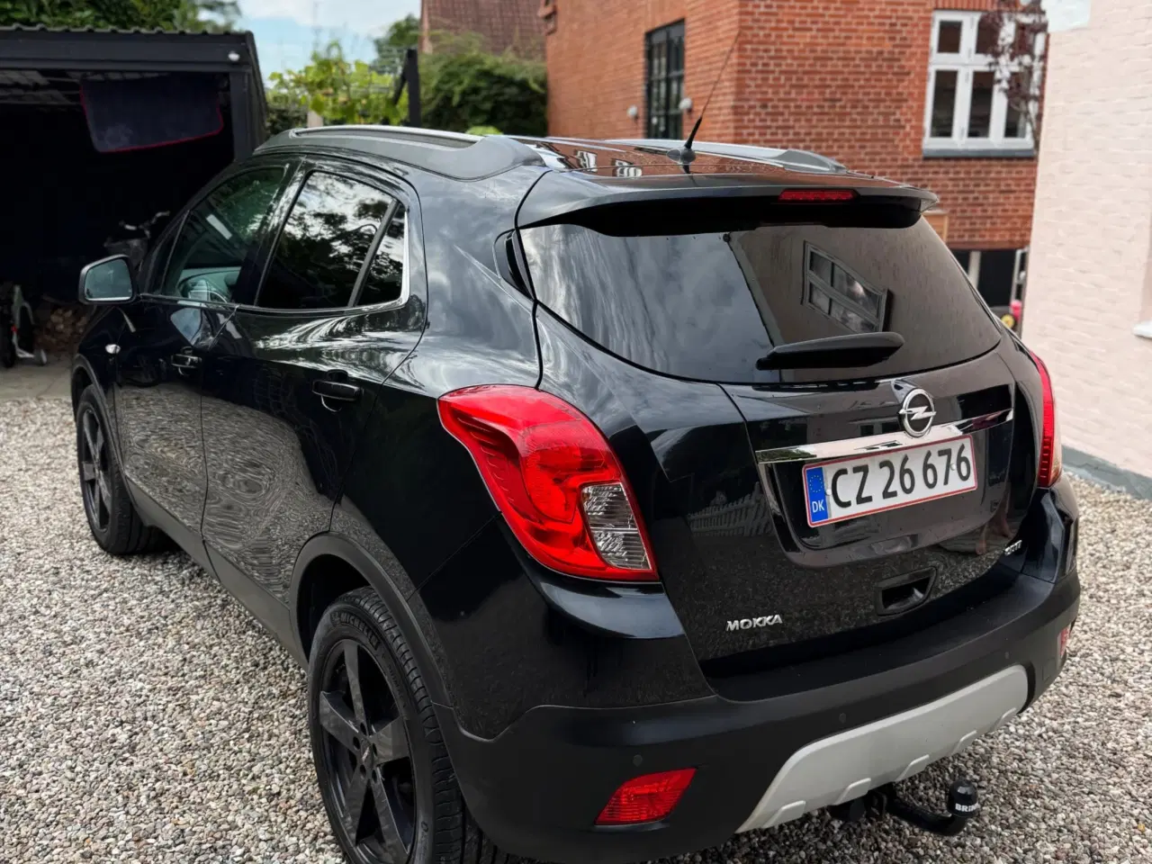 Billede 2 - Nyserviceret, synet og med træk Opel Mokka