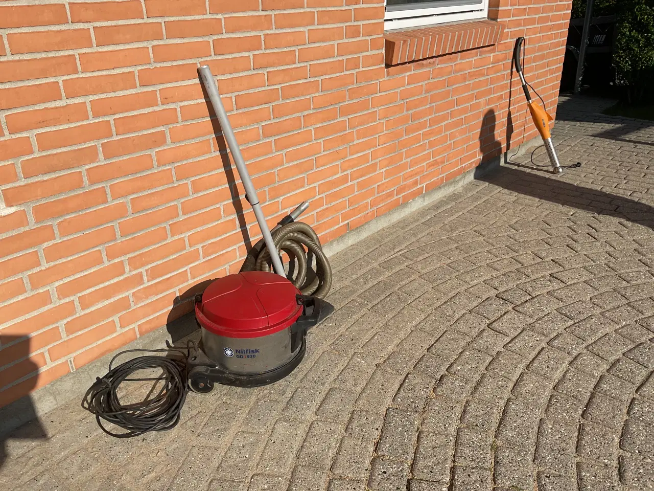 Billede 1 - Støvsuger