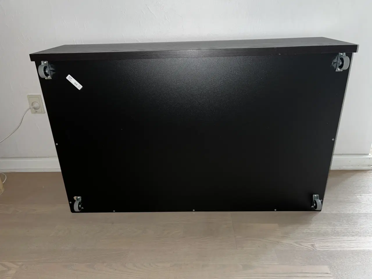 Billede 3 - 2 sorte IKEA MALM sengeskuffer med hjul