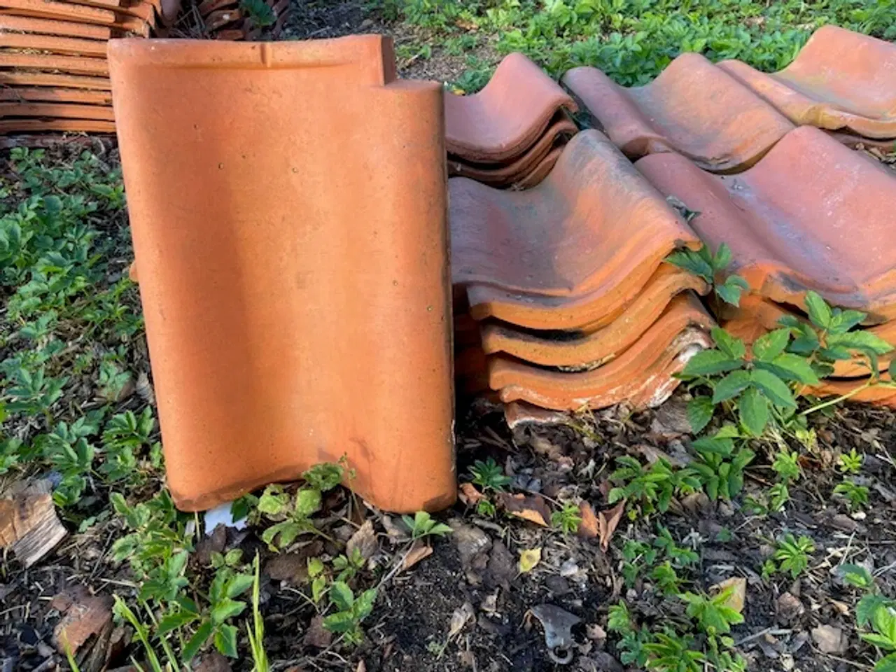 Billede 2 - Tagsten Vinge m/Fals, Ca 950 + 40 dobbeltvinge