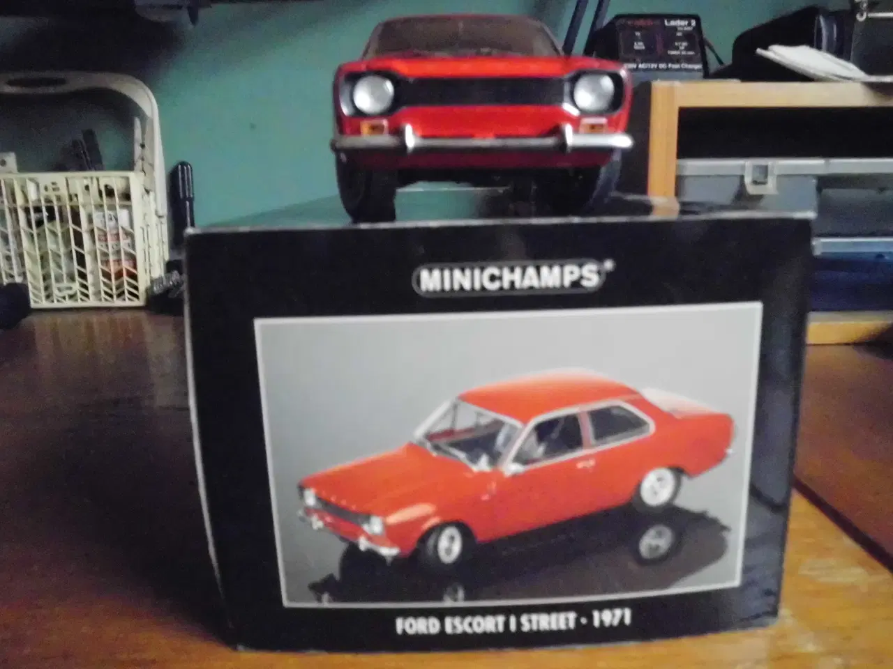 Billede 1 - Minichamps Ford Escort 1971  1/18