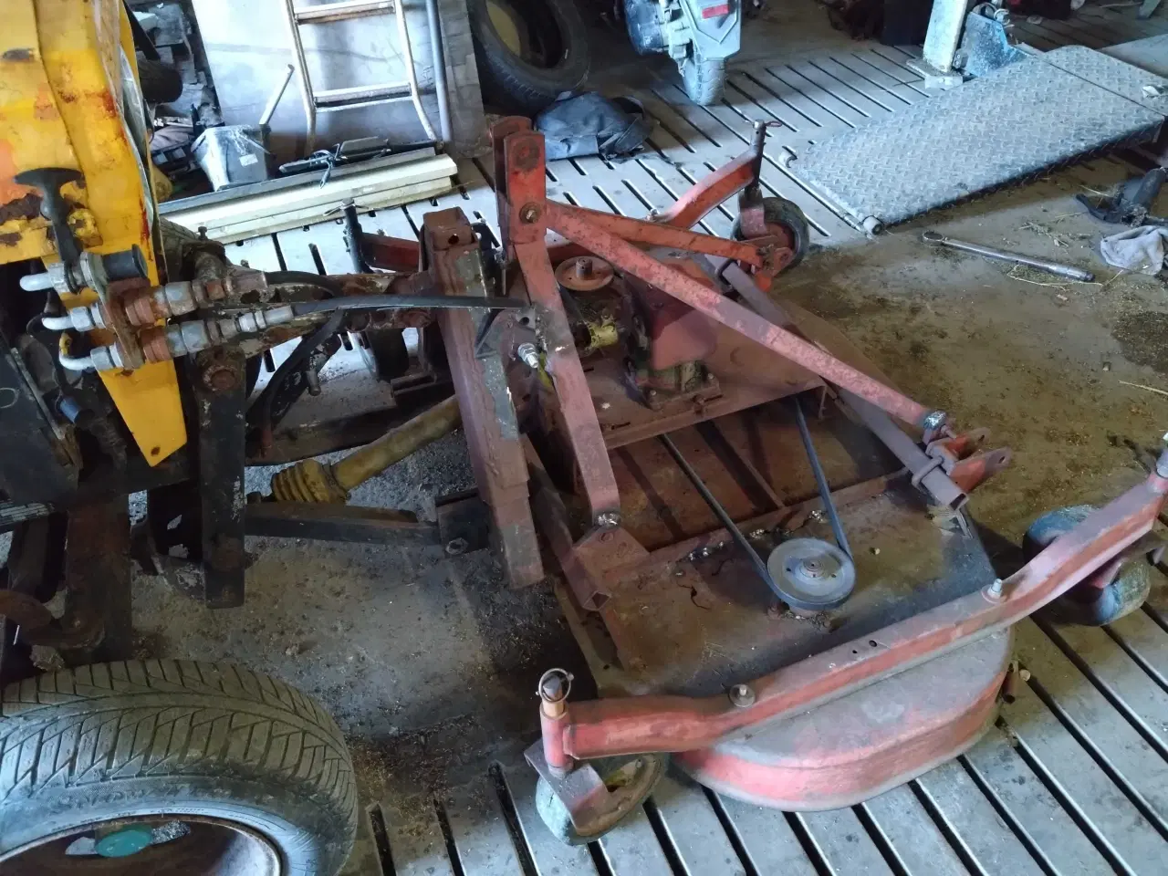 Billede 7 - Gammel sjov kommune traktor 