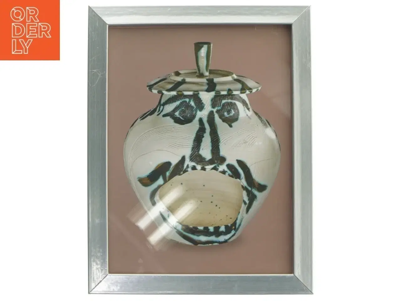 Billede 1 - Picasso ….Billede i sølvfarvet ramme (str. 26,5 x 20,5 cm)