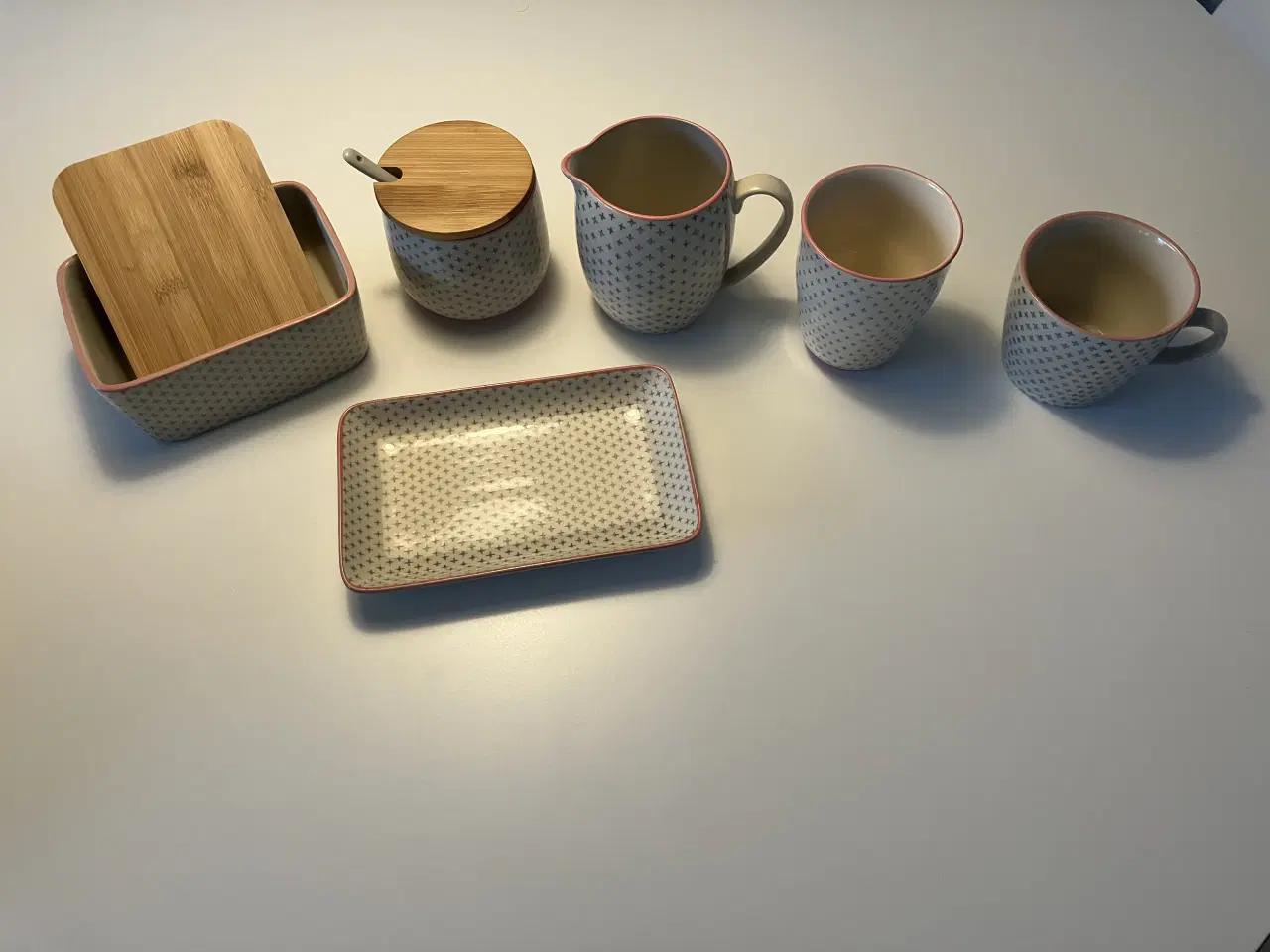 Billede 7 - Stel fra Sofia Hand made 46 dele. Sendes Ikke. 