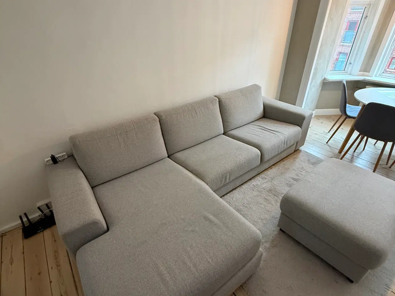 Billede 2 - Chaiselong sofa og puf 
