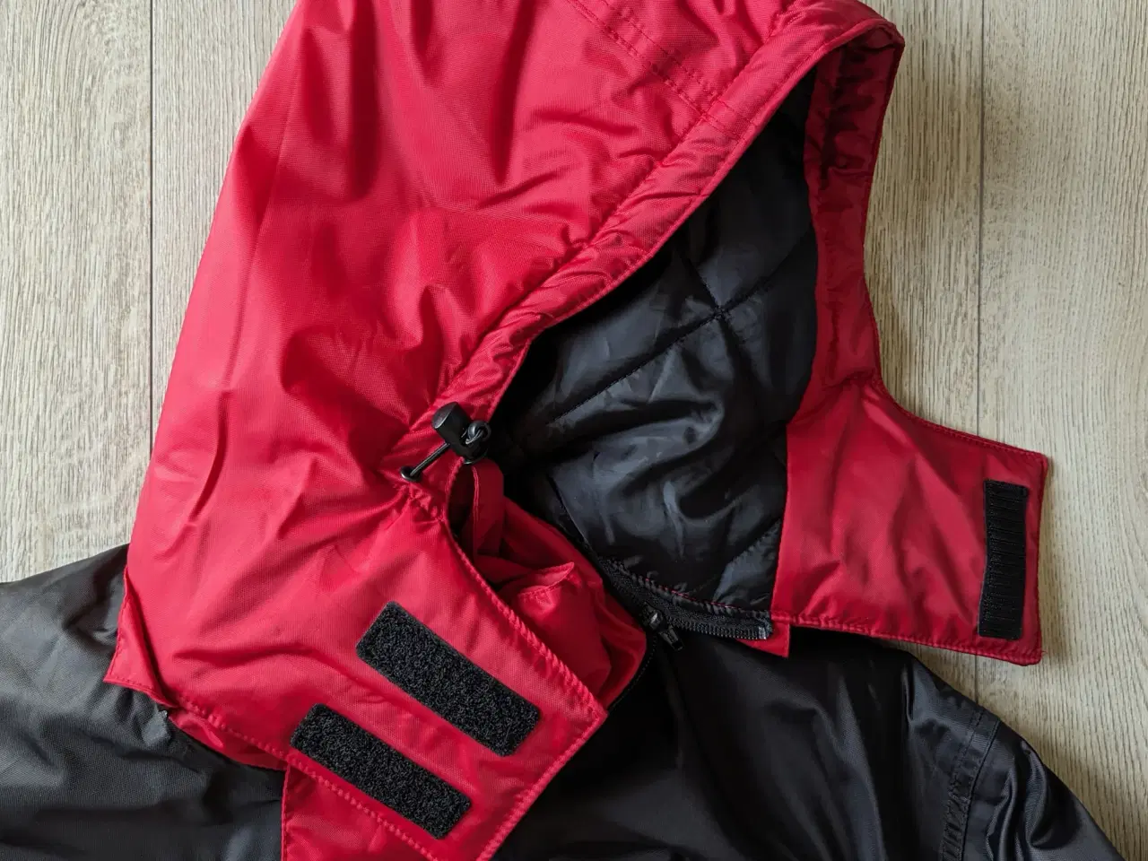 Billede 2 - Termokedeldragt rød str. XL