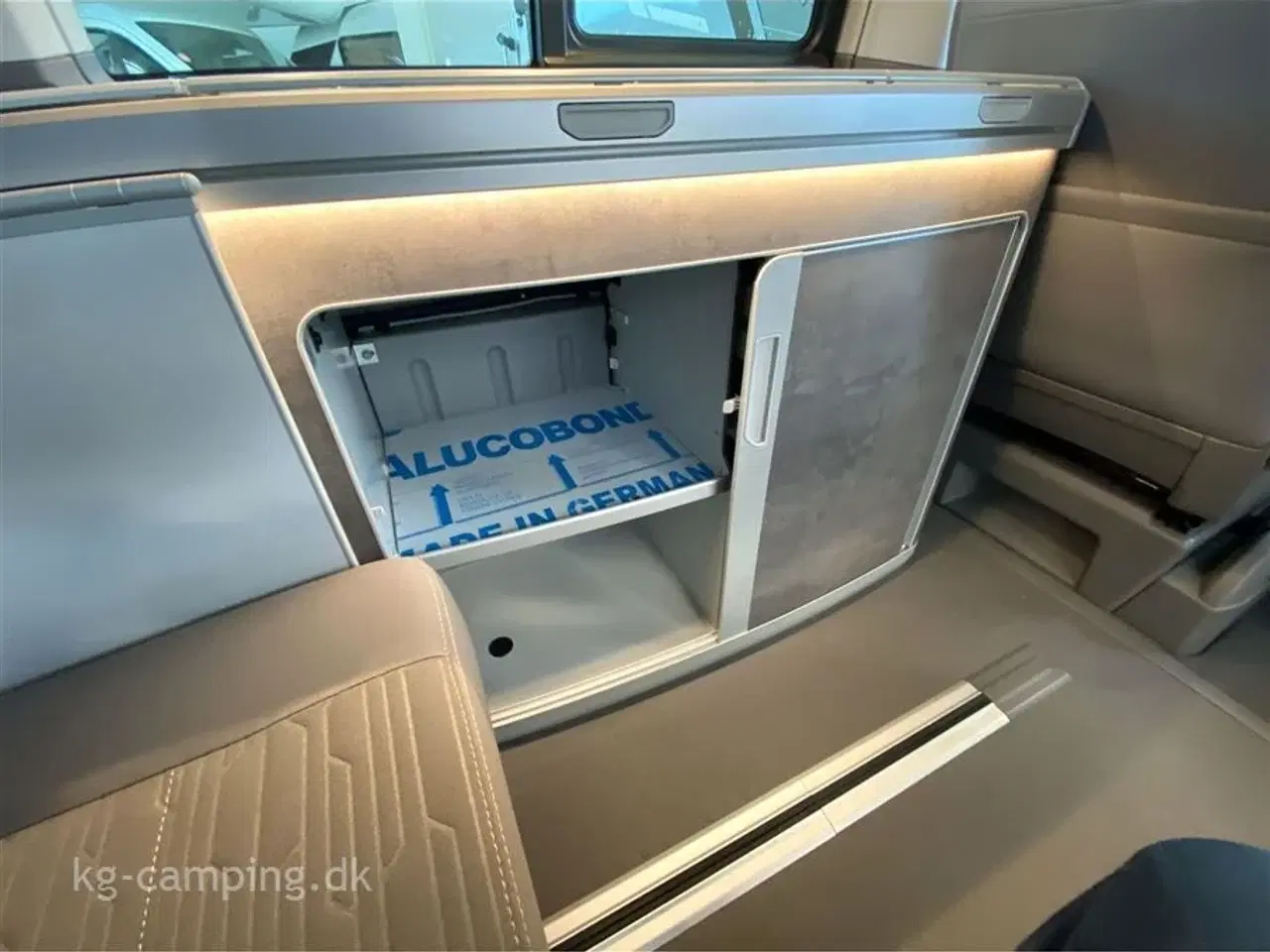 Billede 17 - 2021 - VW California Ocean 2.0 TDI 150 DSG   Super velholdt lille California van med DSG gear