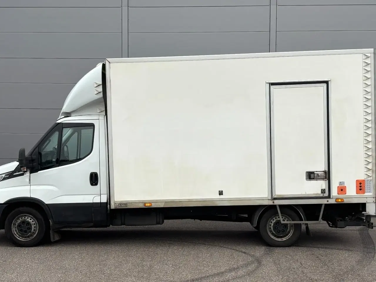 Billede 10 - Iveco Daily 2,3 35S16 Alukasse m/lift AG8