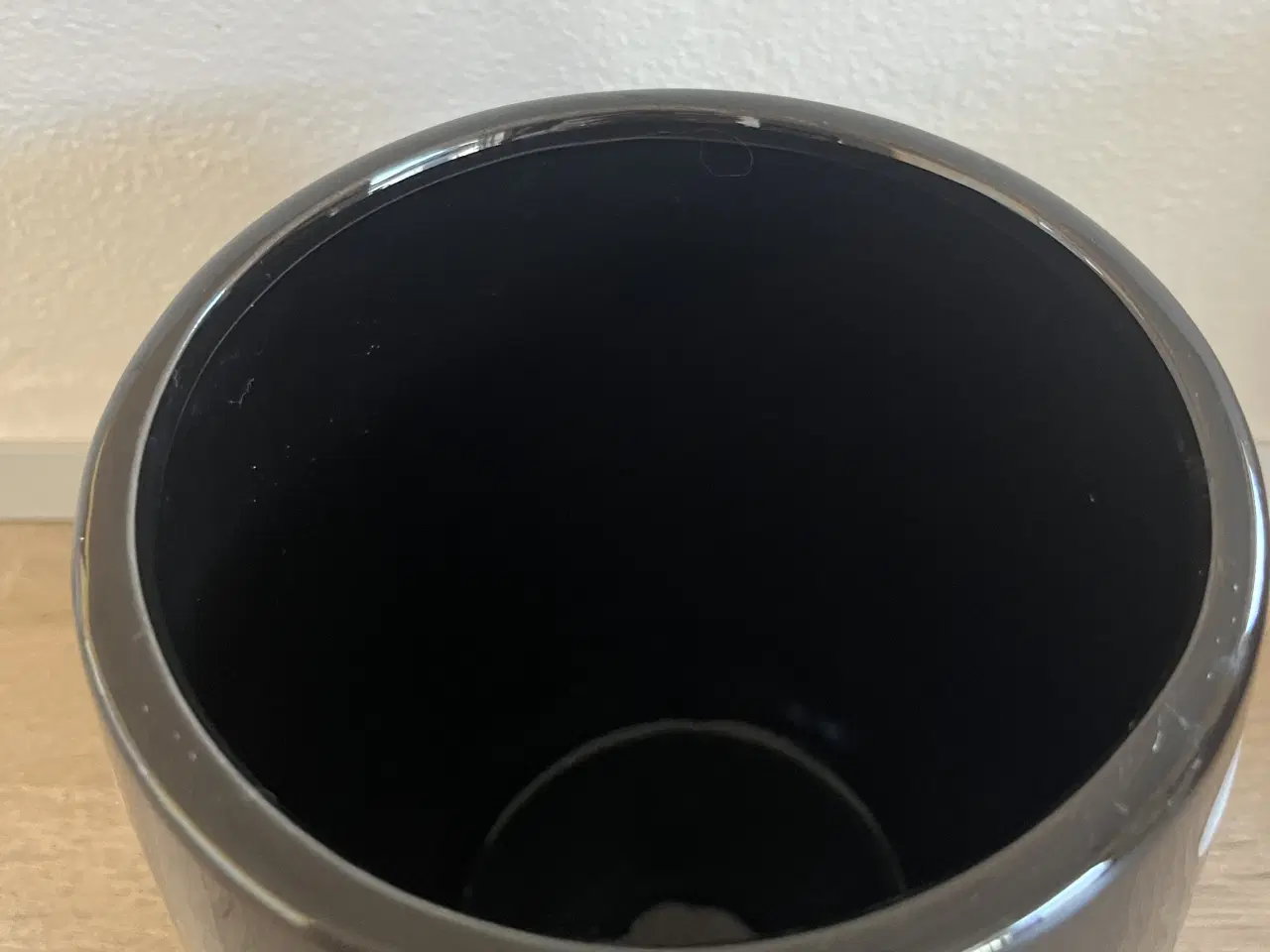 Billede 2 - Urtepotteskjuler.