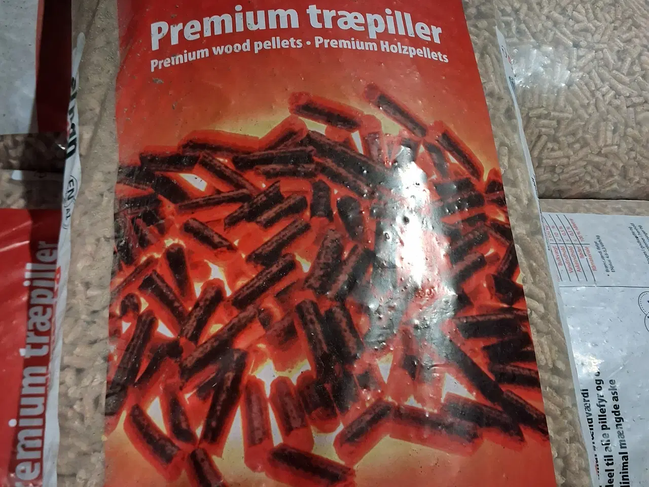 Billede 2 - Træpiller - ø6mm. - 16kg.