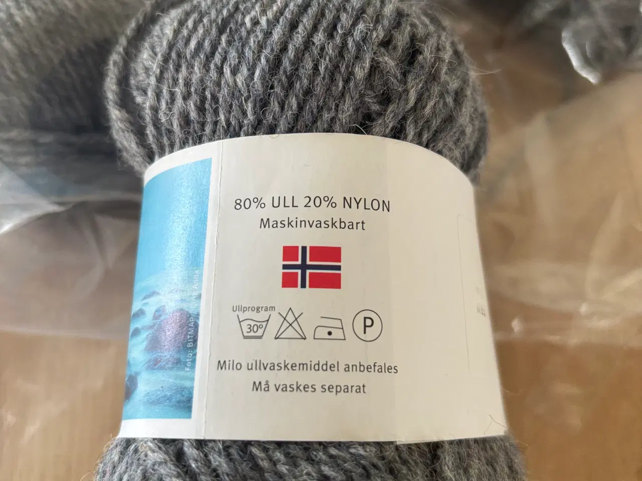 Billede 4 - Mor Aase garn, grå 10 nøgler