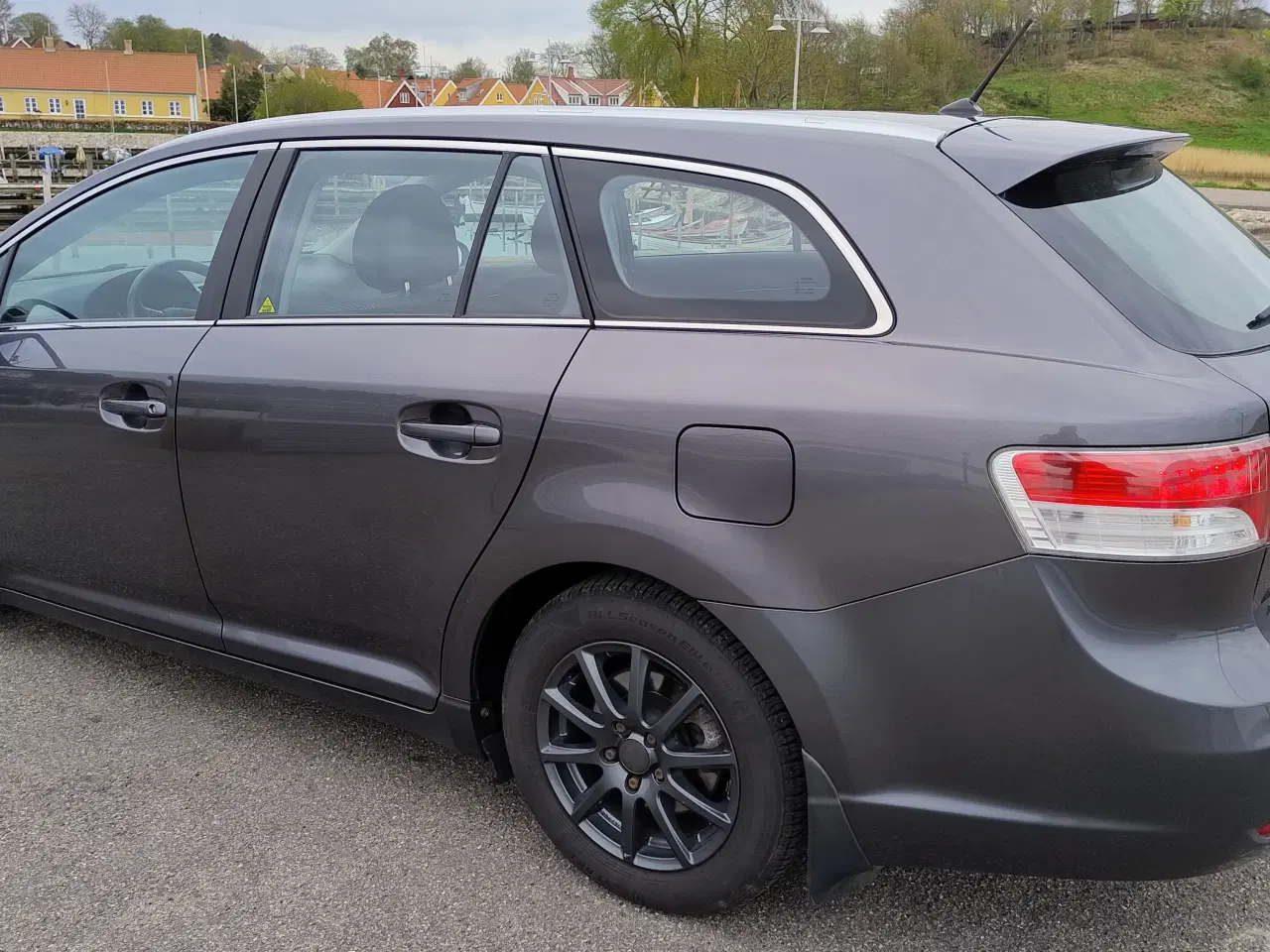 Billede 3 - Toyota Avensis D-4D Stc T27 T2 udgave 2011
