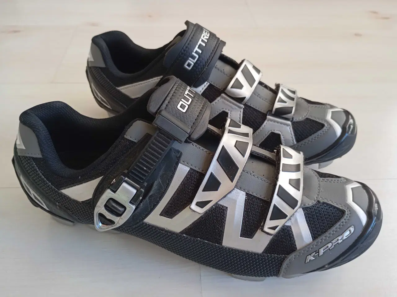 Billede 1 - Outtrek cykelsko str. 45.