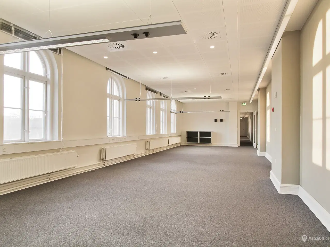 Billede 3 - Stort og præsentabelt kontorlejemål