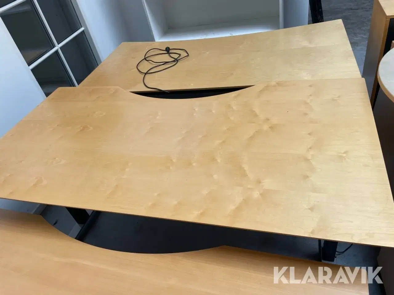 Billede 8 - Kontor borde og skabe
