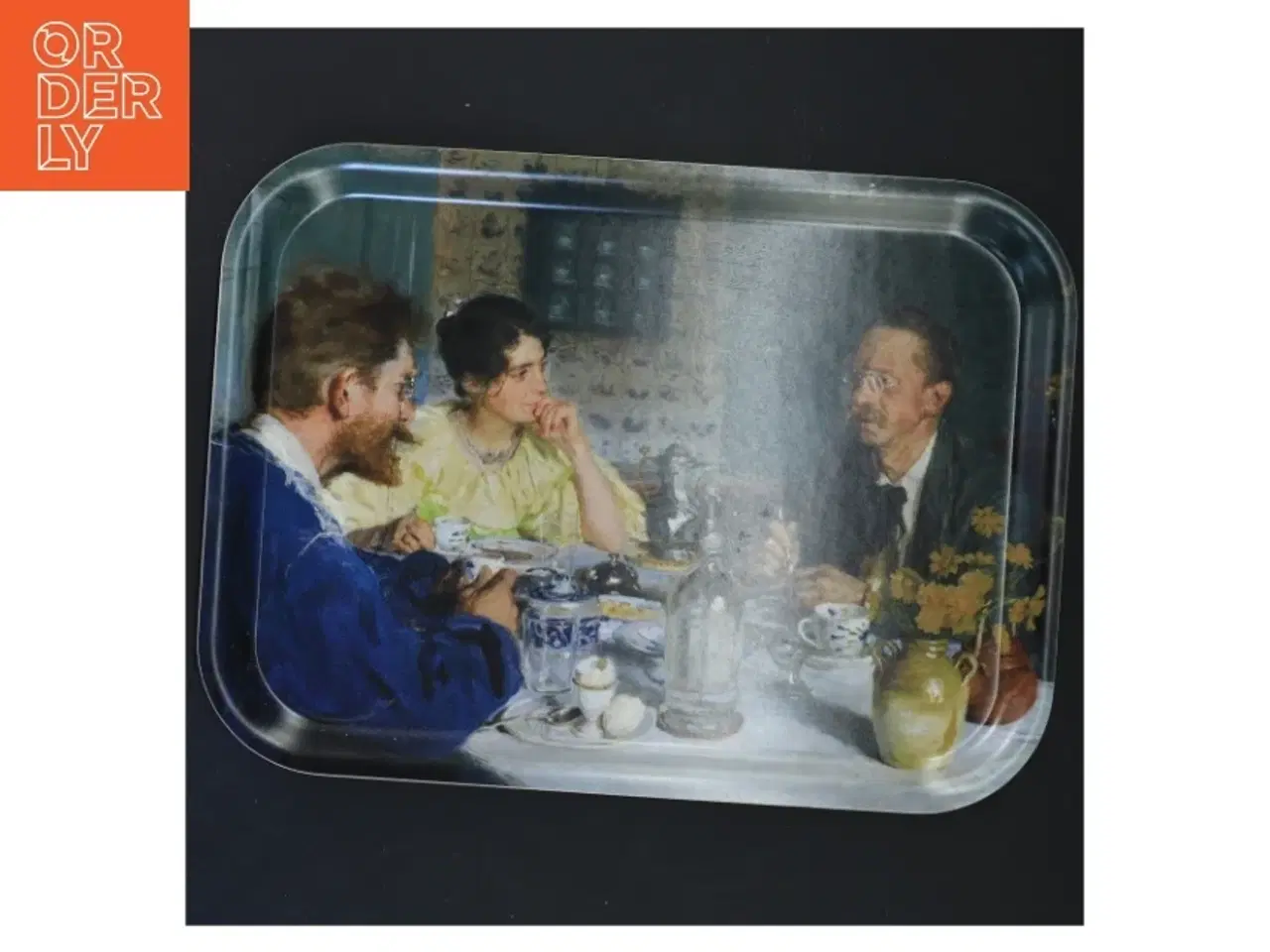 Billede 1 - Dekorativ bakke med frokostmotiv (str. 27x20 cm) fra Skagens museum