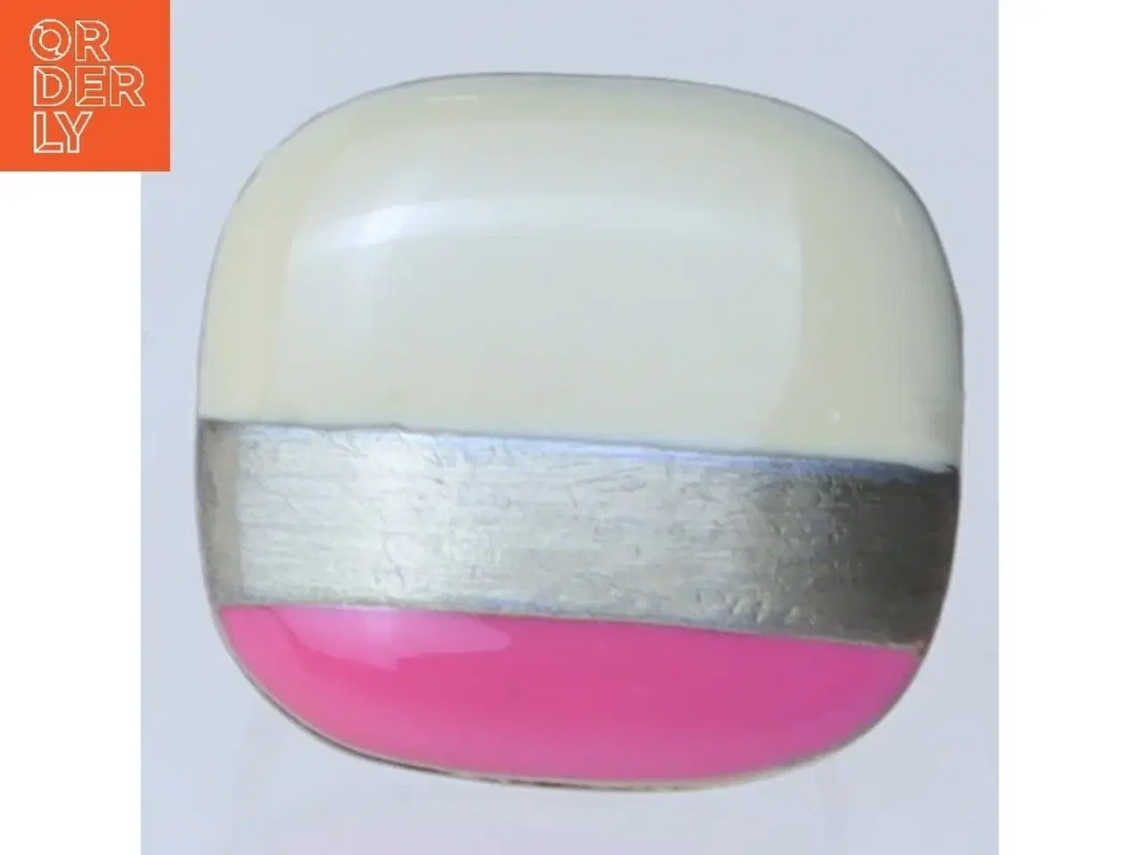 Billede 2 - Ring med farvet sten (str. 53 mm)