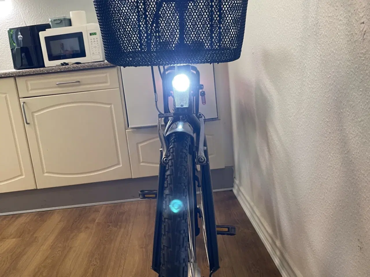Billede 5 - flot x-zite dame elcykel 28"