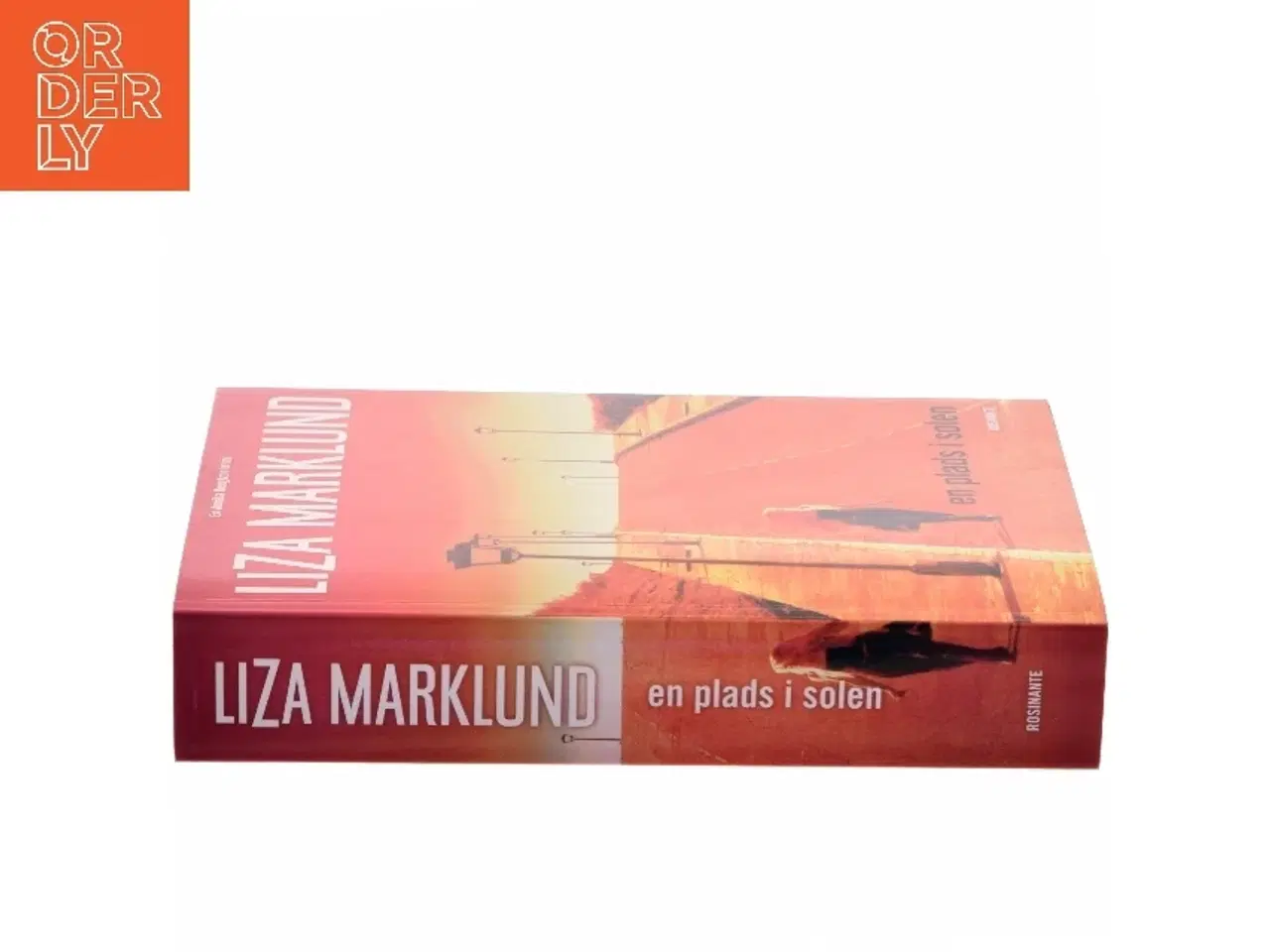 Billede 2 - En plads i solen af Liza Marklund (Bog)