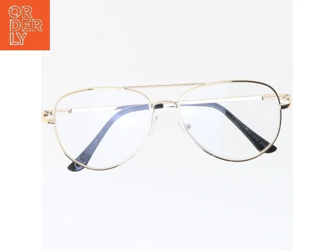 Billede 1 - Briller med styrke +2,50 (str. styrke +2,50 længde 14,5 cm)