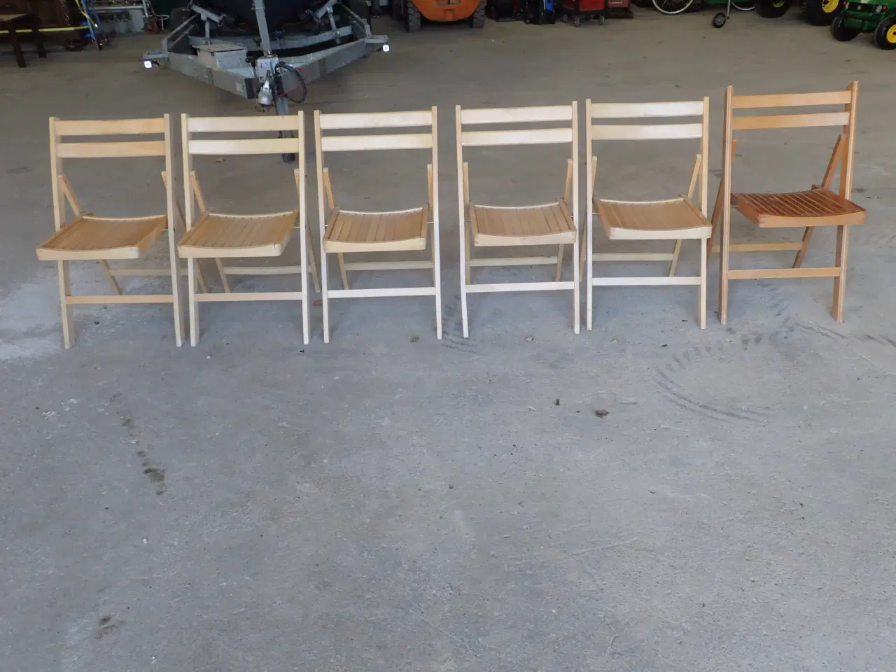 Billede 1 - Klapstole i massiv bøgetræ.