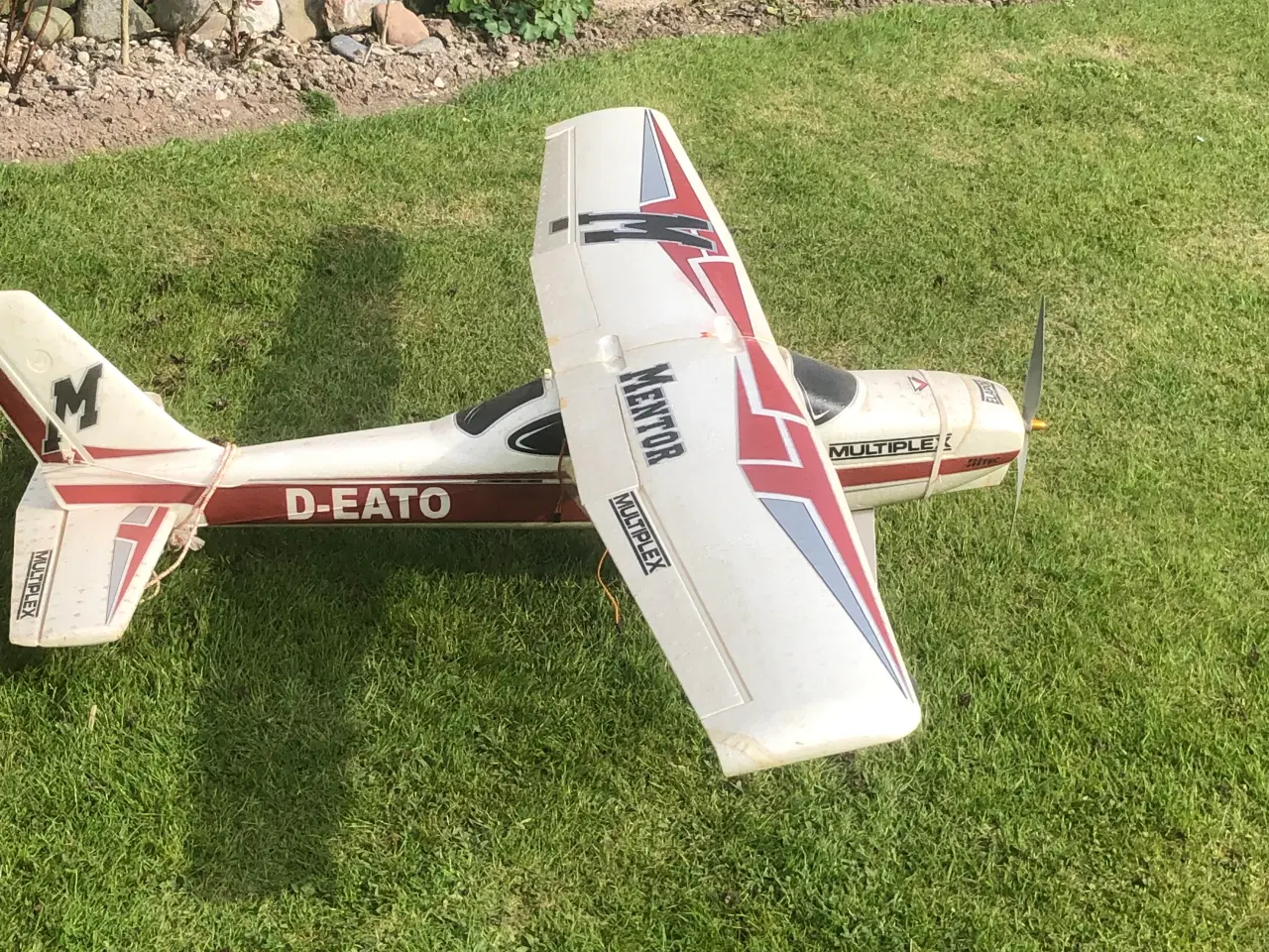 Billede 1 - Modelfly let materiale