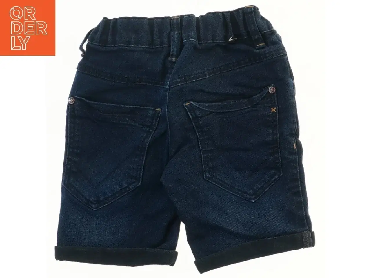 Billede 2 - Mørkeblå denim shorts til børn fra Name It (str. 116)