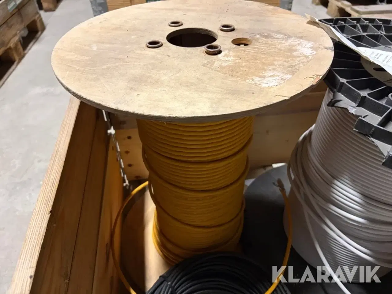 Billede 10 - Diverse tasker, lamper og ledninger 3 tasker, 3 lamper og 4 ledninger