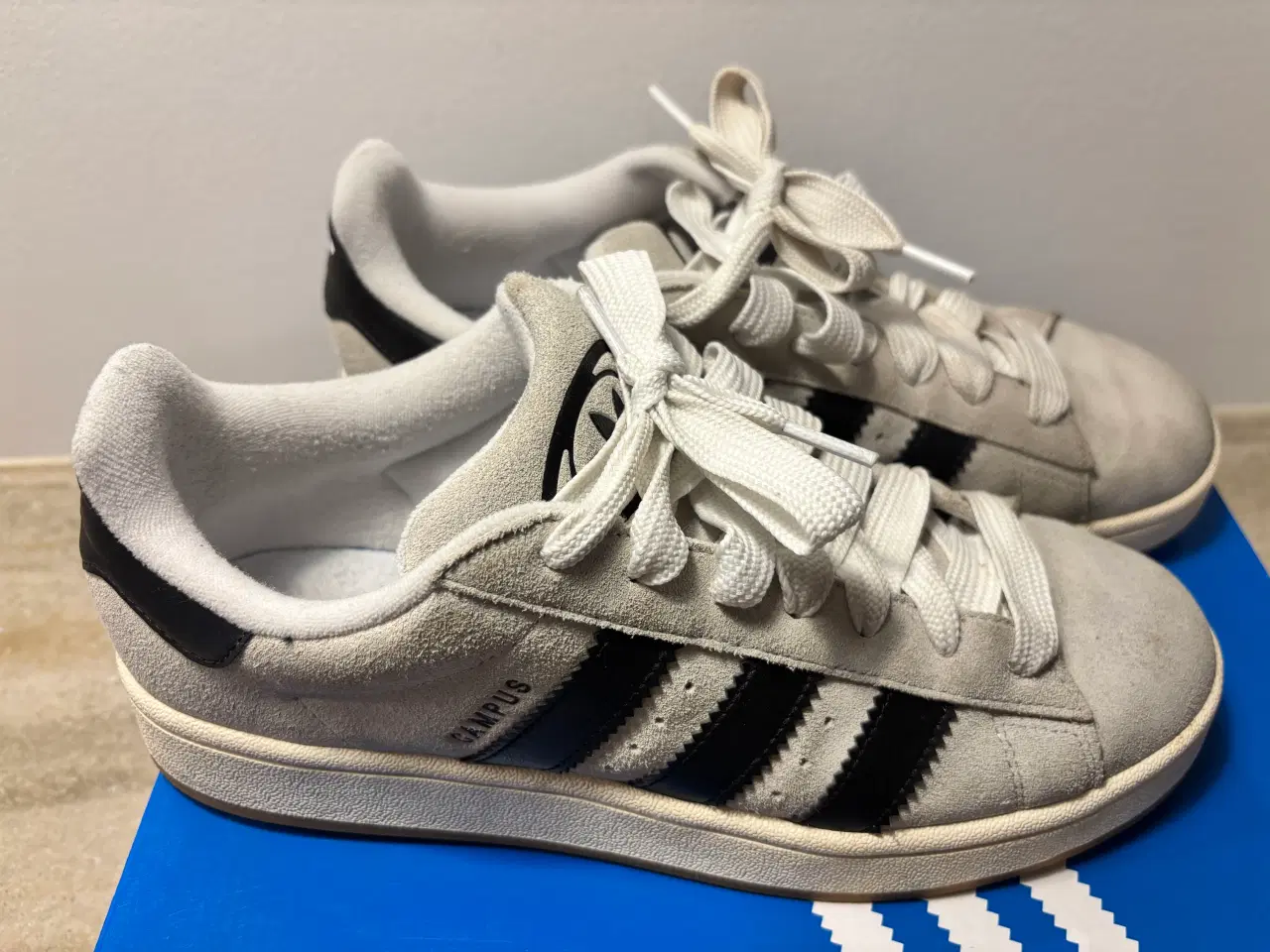 Billede 3 - Crystal White Adidas Campus 00s str 42 2/3