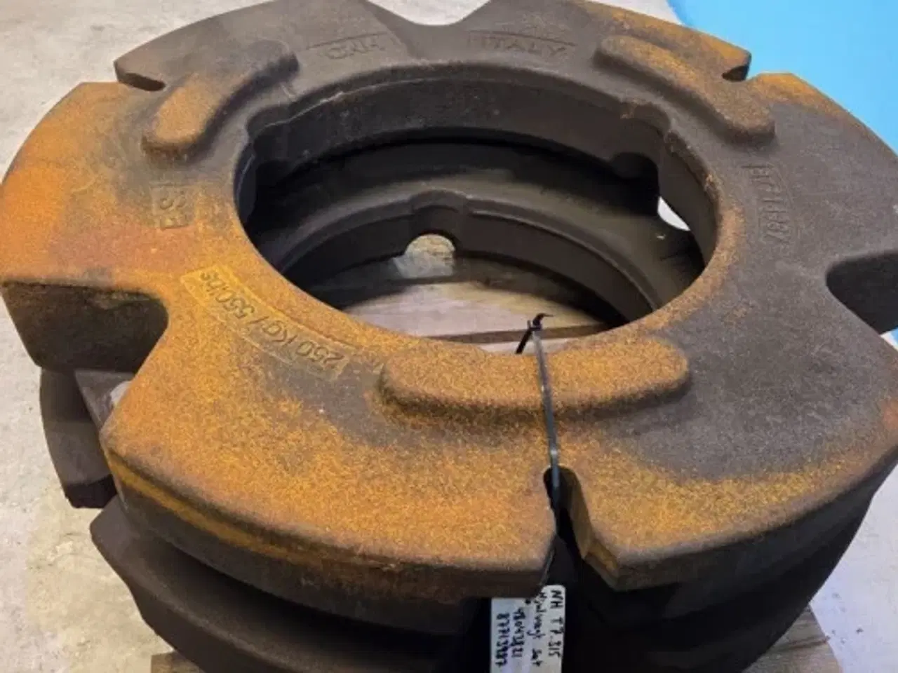 Billede 4 - New Holland T7.315 Hjulvægtsæt 48043821