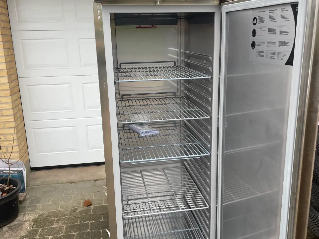 Billede 3 - Nyt Frostskab sælges